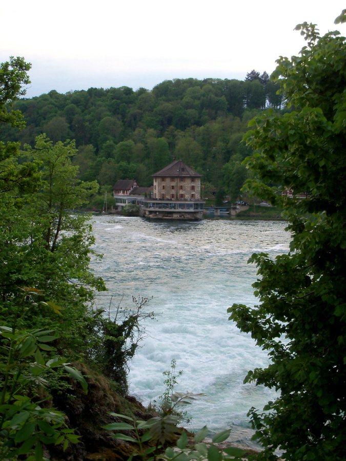 Водопад на Рейне Кантон Шаффгаузен, Швейцария