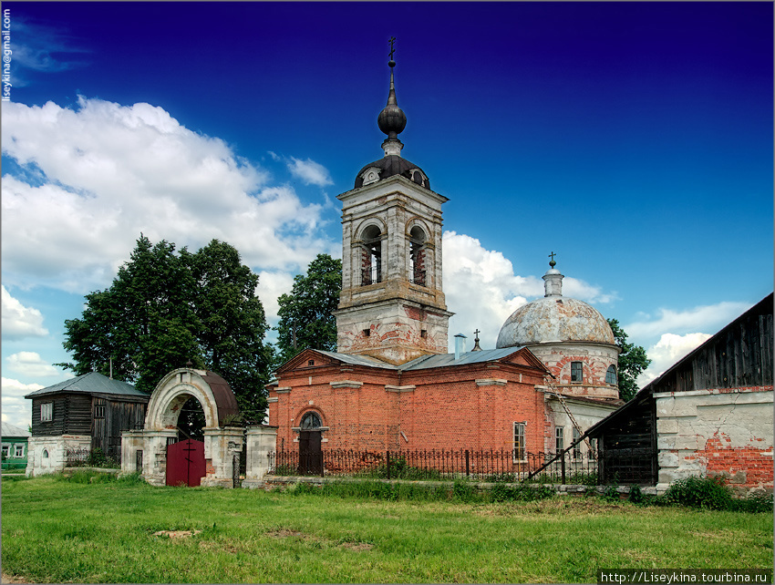 Церковь в Гиблицах Рязанская область, Россия