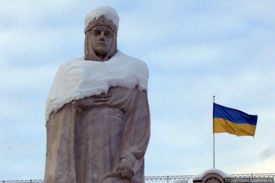 Зимний наряд княгини Ольги Киев, Украина