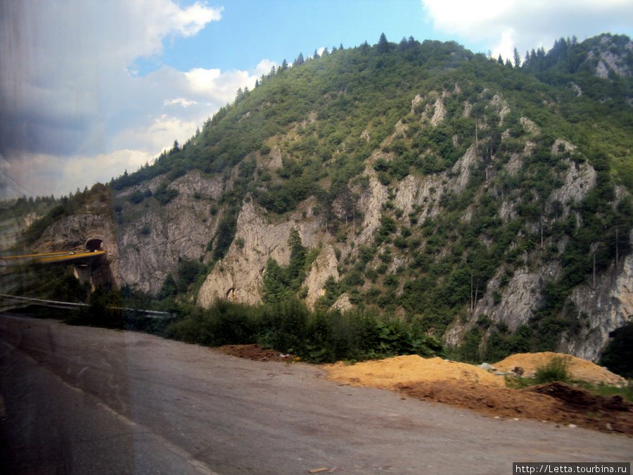 Один из 250 туннелей Черногория