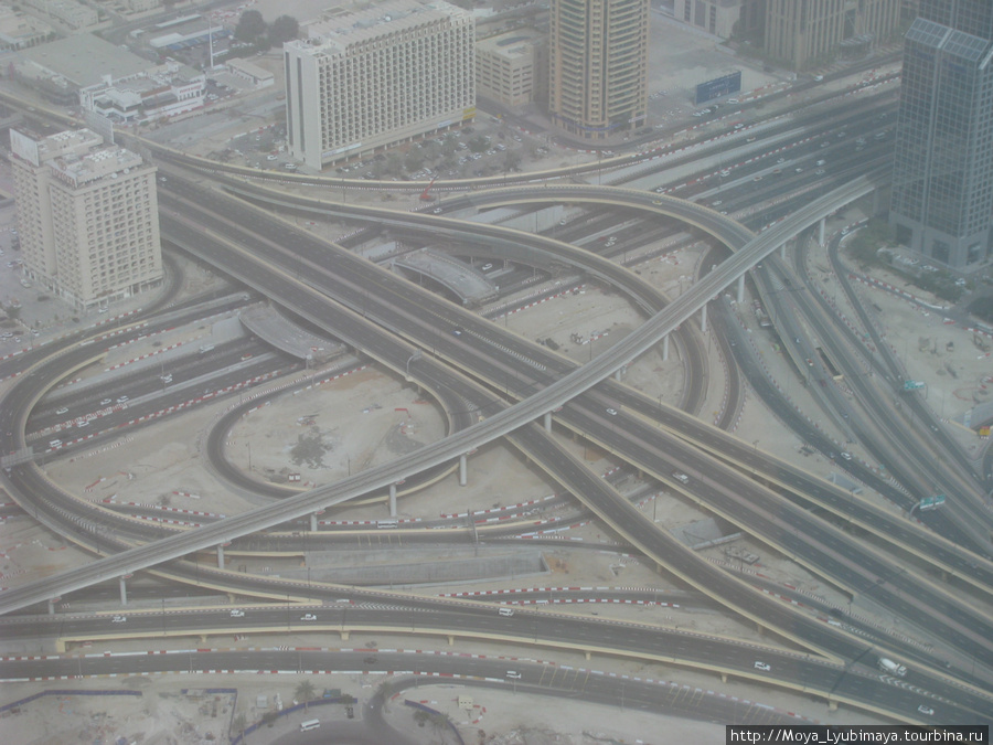 Вид со смотровой площадки Бурж Дубай. С погодой не повезло — была пустынная буря...(( Дубай, ОАЭ