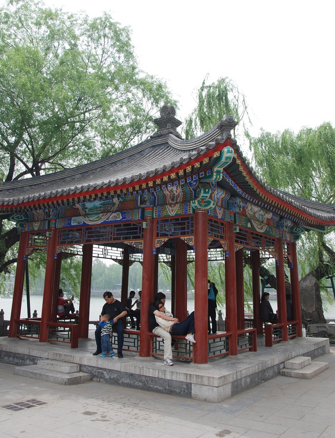 Северное море в Пекине или парк, которому более 1000 лет Пекин, Китай