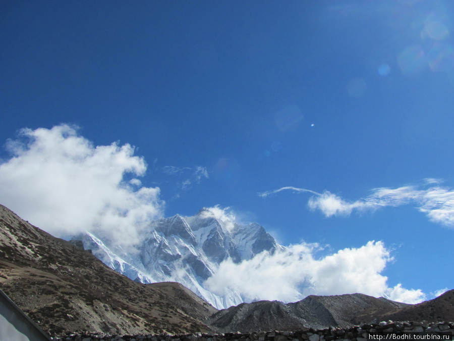 Чукхунг - крайняя точка одного из маршрутов к Эвересту