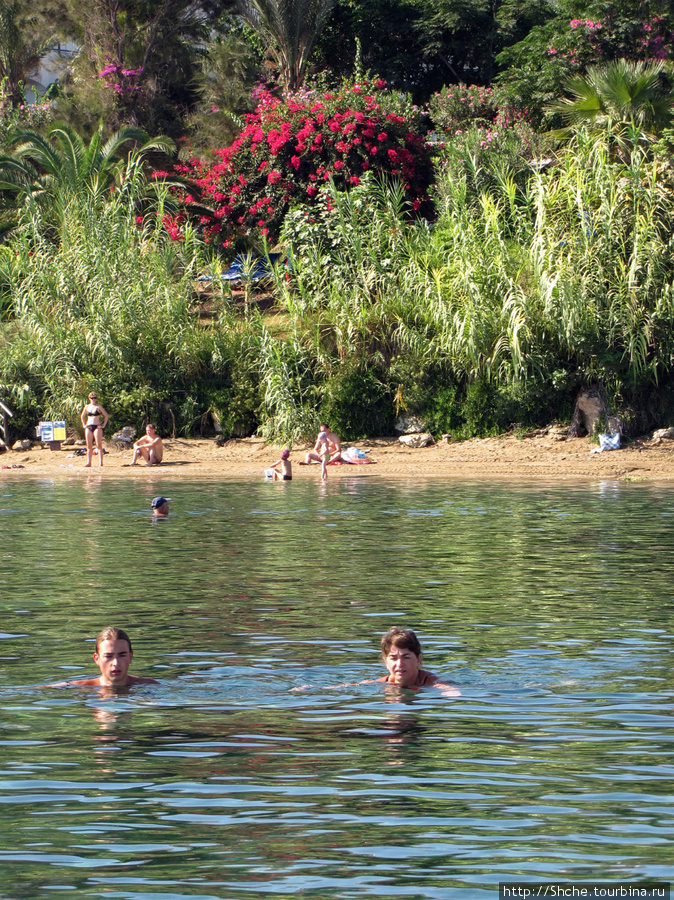 но и достаточная для плавания глубина Протарас, Кипр