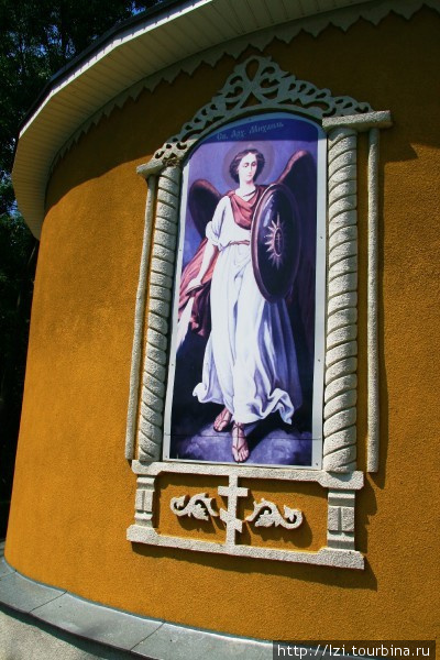 Усадьба Шидловских и церковь Всех Святых Старый Мерчик, Украина