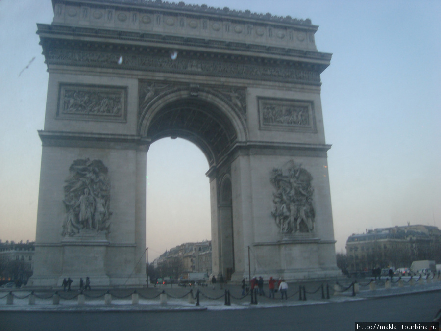 Париж. Триумфальная арка. Париж, Франция