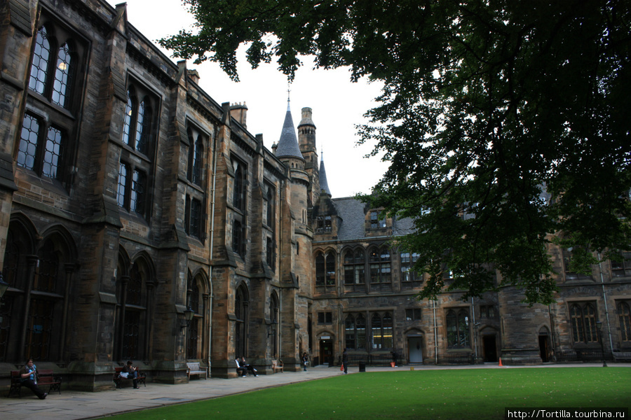 Внутренний двор Университета Глазго Шотландия, Великобритания