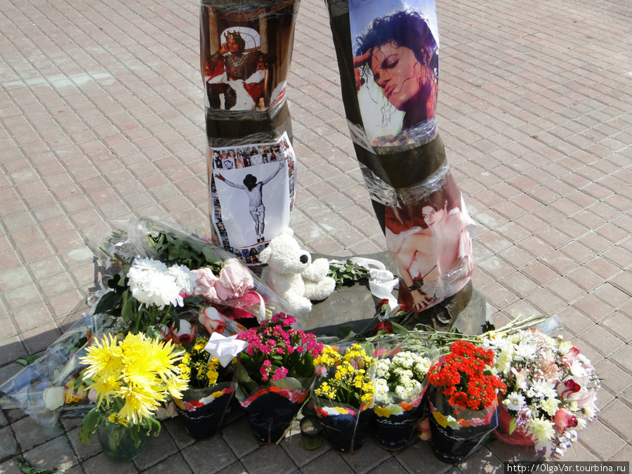 Памятник Майклу Джексону Екатеринбург, Россия
