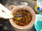 Мы пьем там настойку на скорпионах с ядом – бодрит. Тайцы пьют ее понемногу: 1-2 раза в неделю по 50-100 гр.
