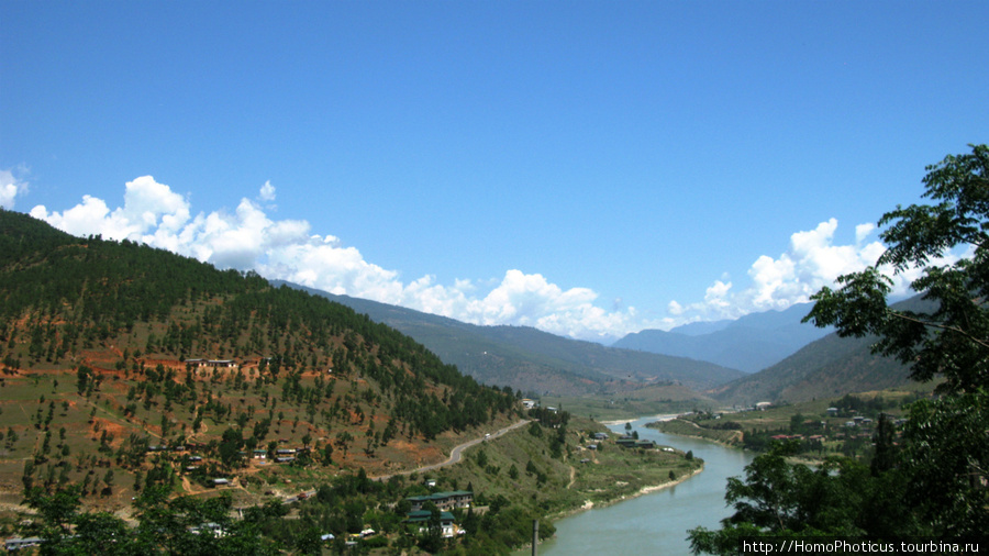 Возле Вангдепходранга Район Вангди-Пходранг, Бутан