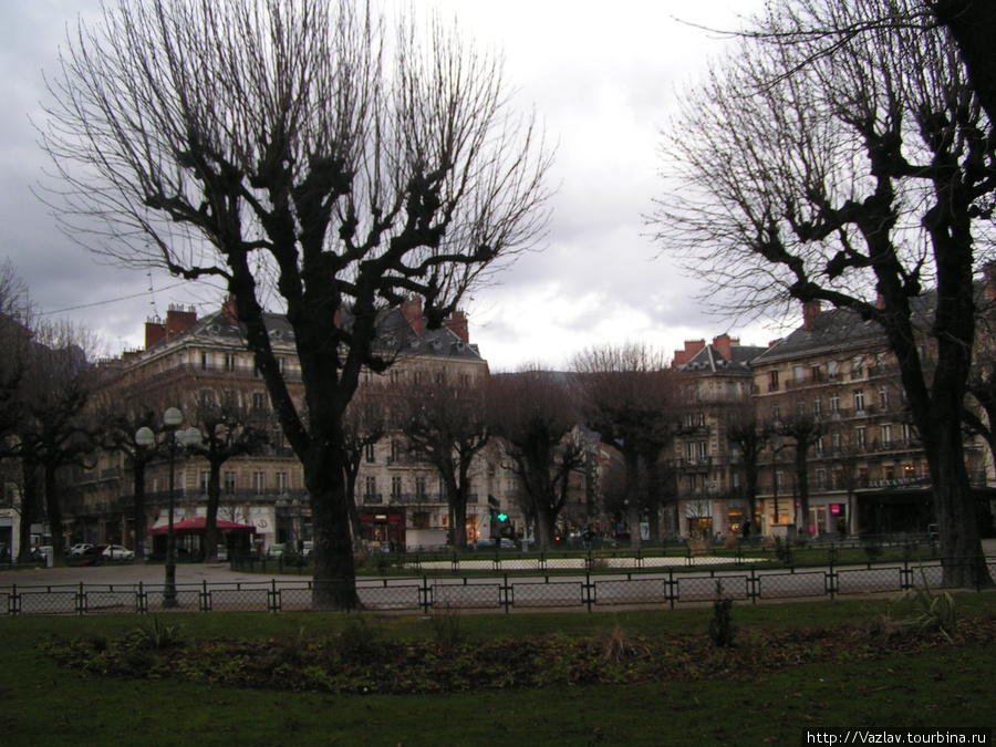 Площадь Виктора Гюго Гренобль, Франция