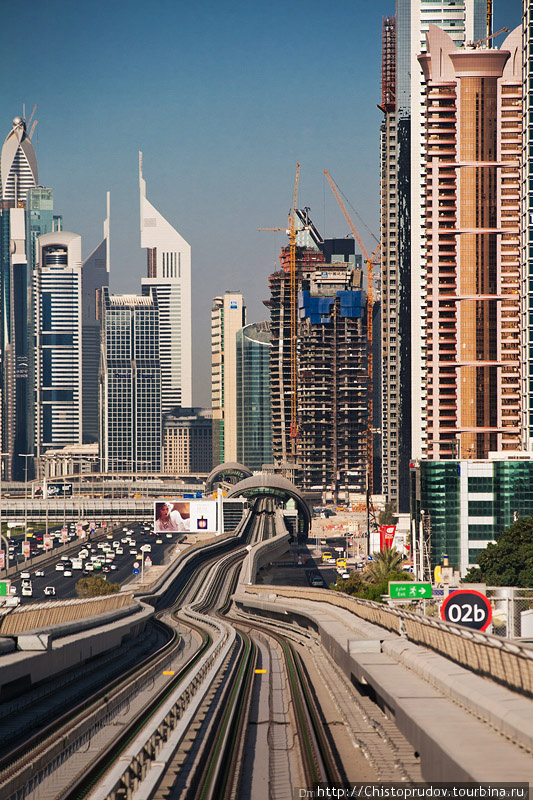 Стоимость строительства обошлась городской казне в 7,8 миллиардов долларов. Дубай, ОАЭ