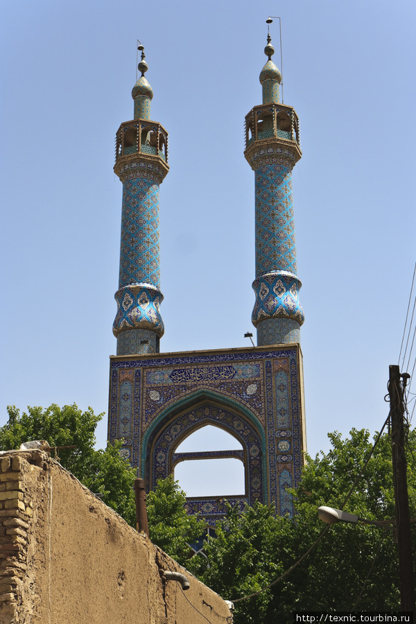 Пятничная мечеть, стоит ориентироваться по ней Йезд, Иран