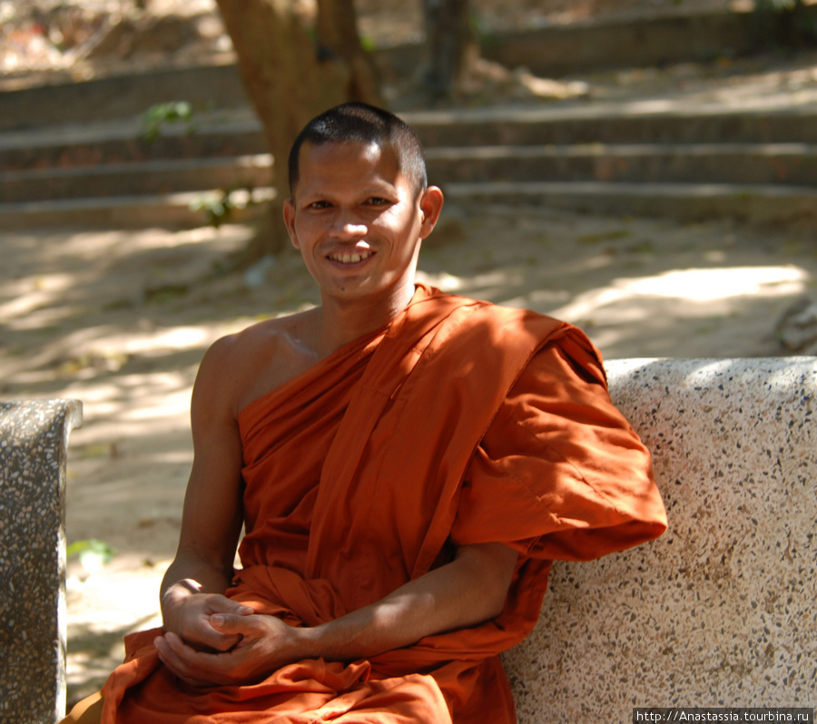 Пном Кулен, лингамы Шивы и храм лежачего Будды Провинция Сиемреап, Камбоджа
