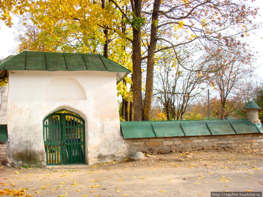 Словенские ключи и Старая крепость. Изборск, Россия