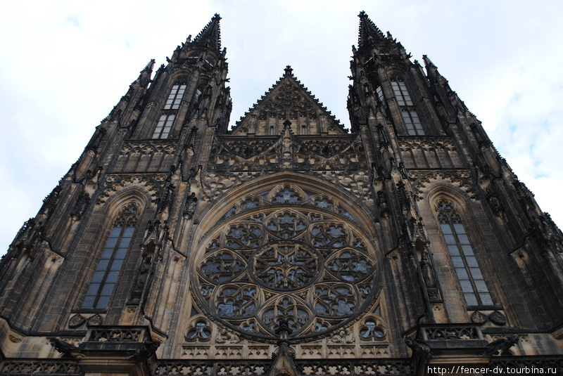 Это одно из двух (наряду с астрономическими часами) фото, которое есть у каждого, кто был в Праге Прага, Чехия