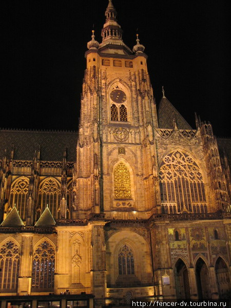 Мое глубокое убеждение — на собор Вита смотреть нужно ночью Прага, Чехия
