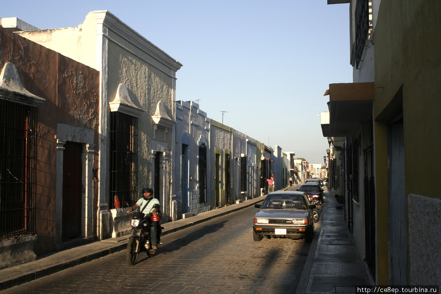Улицы прекрасны Кампече, Мексика