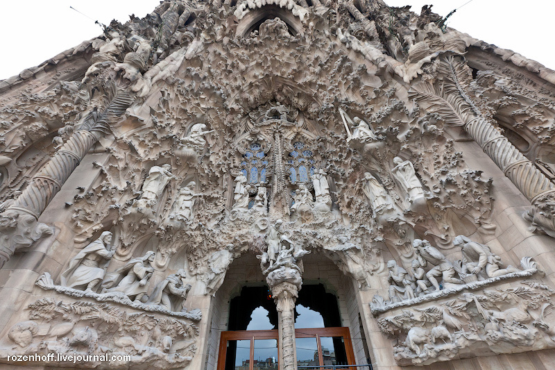 Церковь Святого Семейства Барселона, Испания