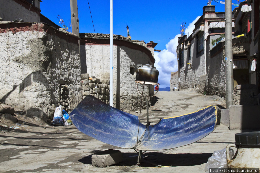 Тибетцы до сих пор кипятят воду вот на таких «устройствах», не доверяя электричеству