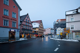 Небольшой городок Фюссен является последней точкой популярного туристического маршрута — Романтической дороги, которая пересекает всю Баварию с севера на юг.