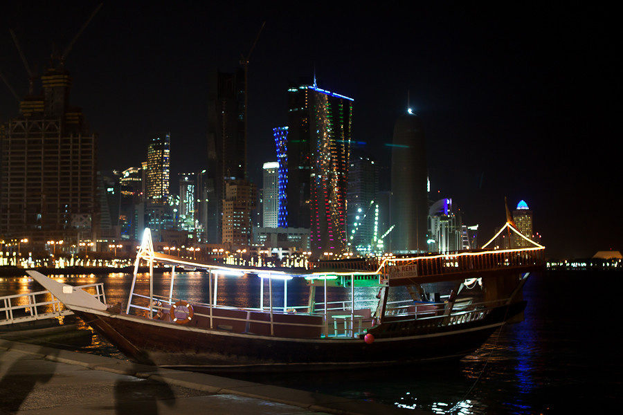 Часовая прогулка по ночной Дохе Доха, Катар