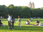 Central Park в воскресенье полон народу.