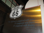 В центре для посетителей (Visitor Centre) можно ознакомится с историей трассы 66.