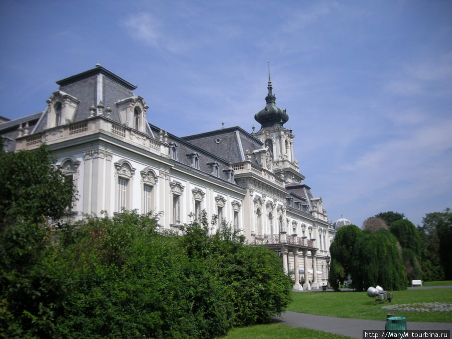 Дворец в Кестхее. Венгрия