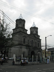 Главный собор Ангелеса. Всего в городе около 50 церквей и ни одного учреждения иных религий.
