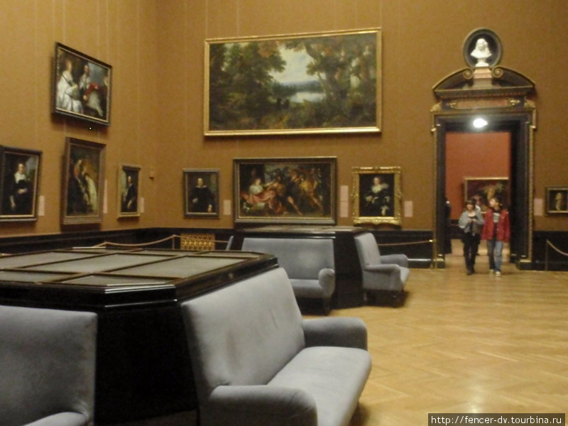 В музее два больших крыла — фламандской и испано-итальянской живописи Вена, Австрия