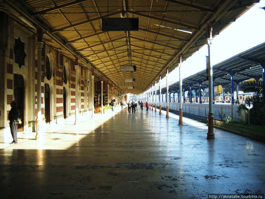 Железнодорожный вокзал в Стамбуле Стамбул, Турция