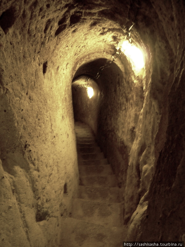 Подземный город в Деринкую Деринкую, Турция
