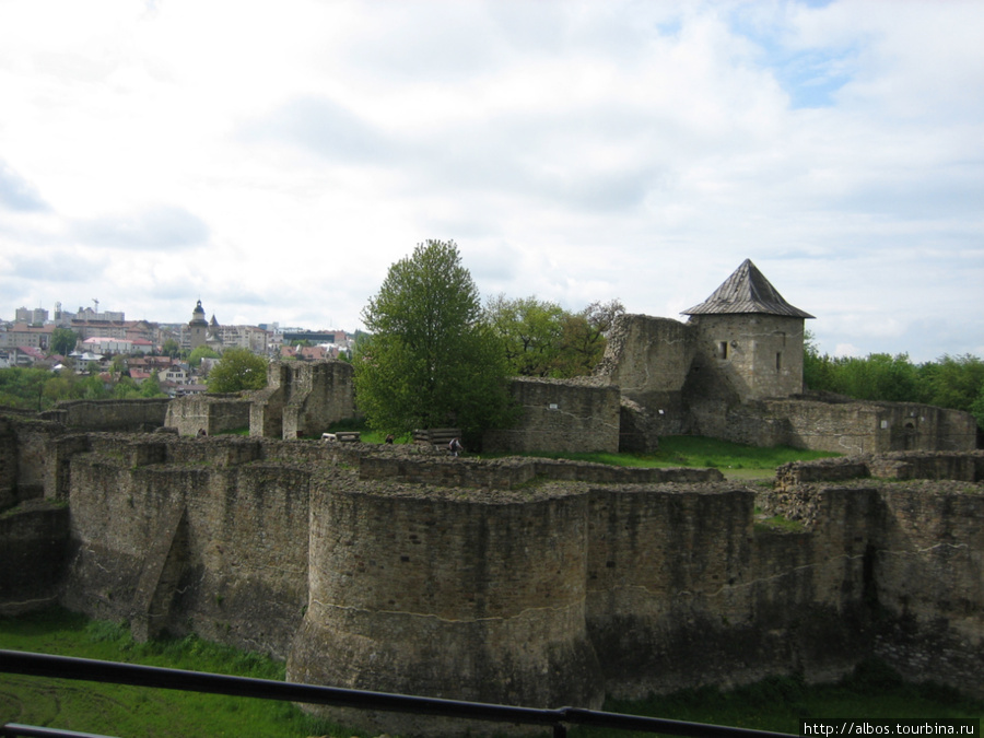 Тронная крепость в Сучаве Сучава, Румыния