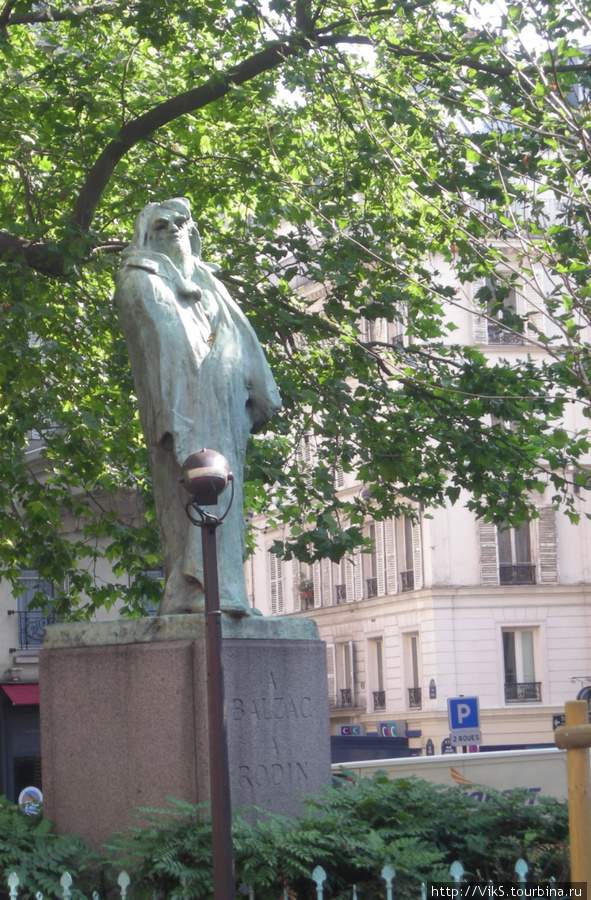 Памятник Бальзаку Париж, Франция