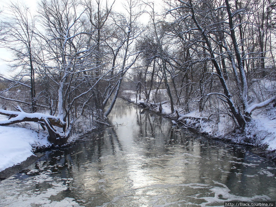 Один из притоков реки Северский Донец, куда сбрасываются (я надеюсь) очищенные стоки ГРЭС-2 Харьковская область, Украина