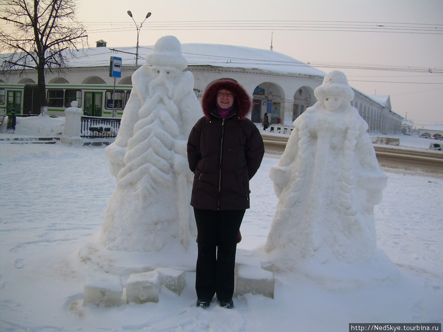 омпозиция Три Снежных человека Кострома, Россия
