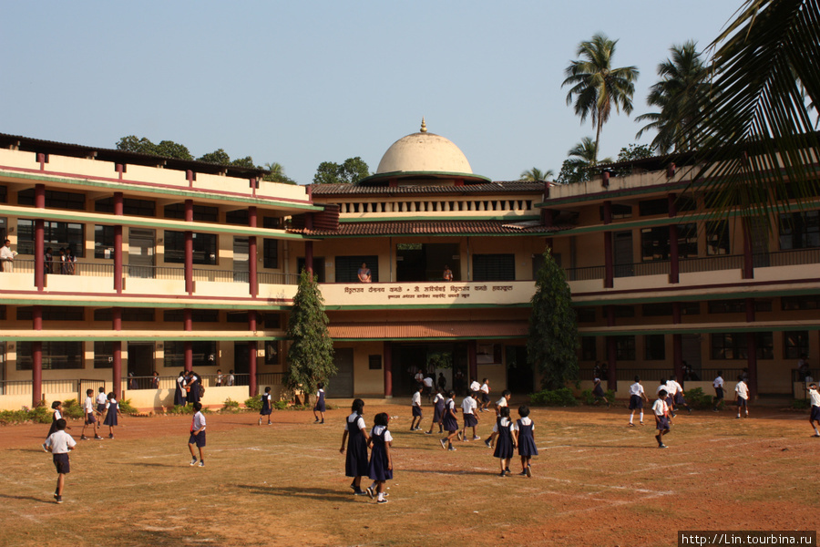 школа Понда, Индия