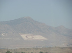 Два флага на стороне Северного Кипра