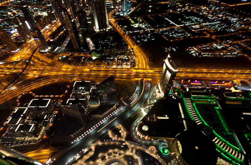 Самое высокое здание в мире - башня Бурж Халифа. Ночь. Дубай, ОАЭ