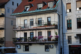 Балконы и цветы. Без них в Любляне никуда.