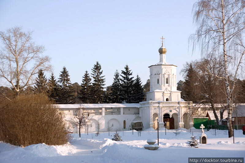 Церковь Иоанна Предтечи Солотча, Россия