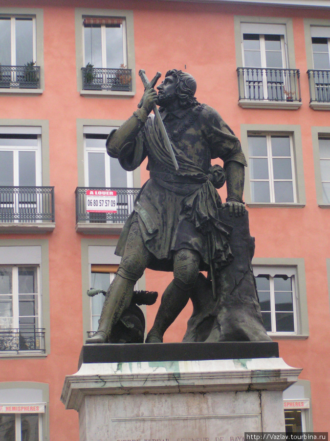 Памятник рыцарю Гренобль, Франция