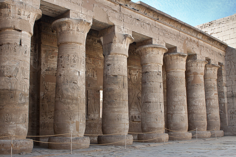Колоннада Луксор, Египет