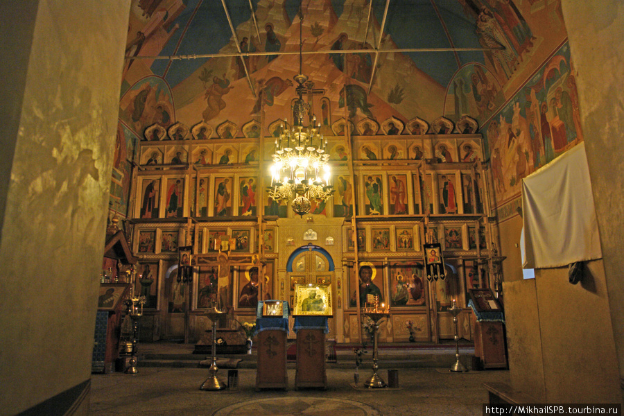 Пятиярусный иконостас Никитского собора, 1564 г. Переславль-Залесский, Россия