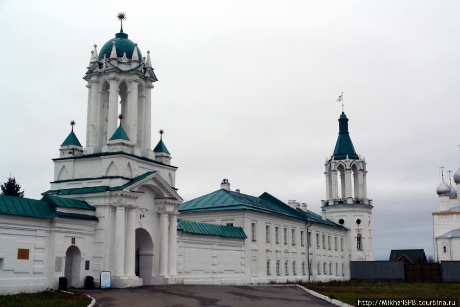 Спасо-Яковлевский Димитриев мужской монастырь, основан в XIV в. Ростов, Россия