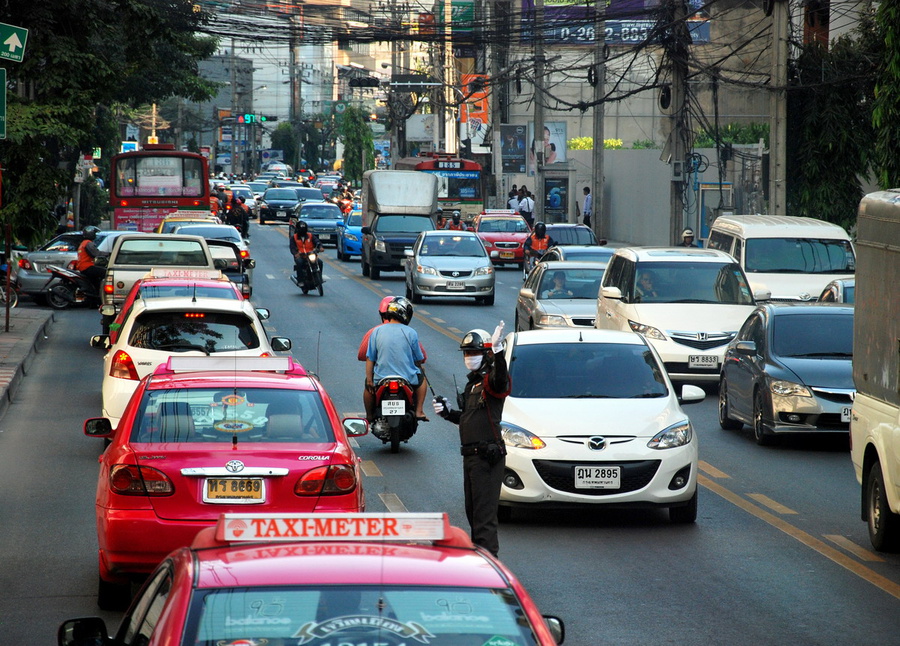 Улицы, машины, люди: Бангкок, 2554 год Бангкок, Таиланд