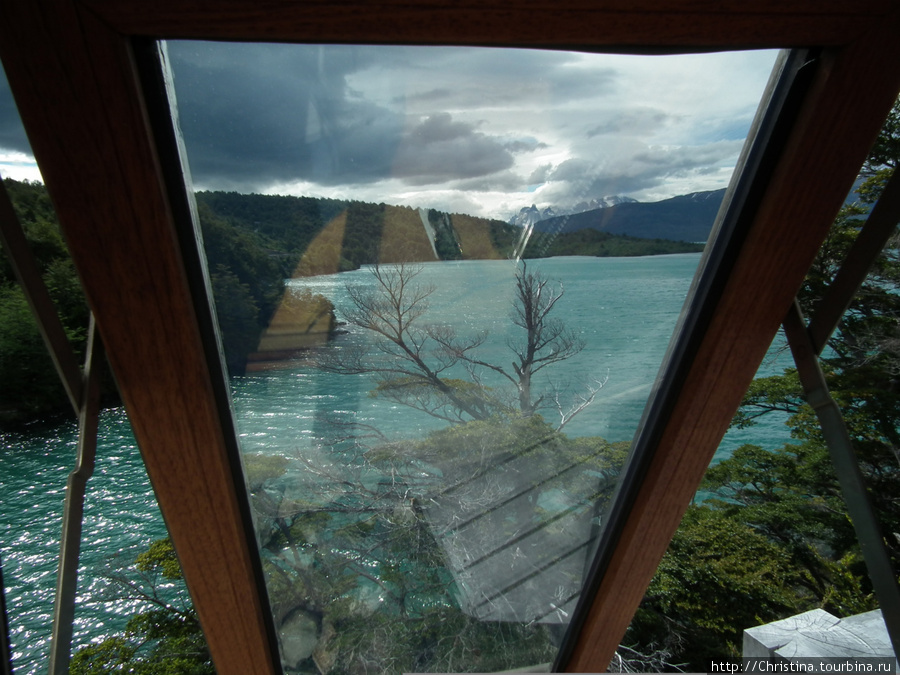 Вид из окна. Национальный парк Торрес-дель-Пайне, Чили