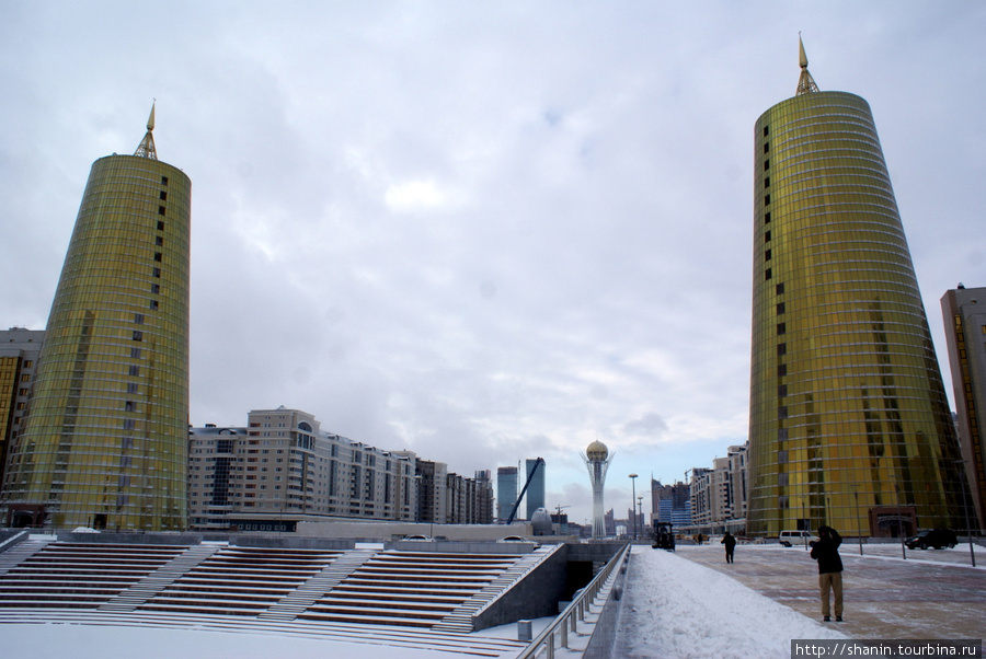 Золотые башни Астана, Казахстан