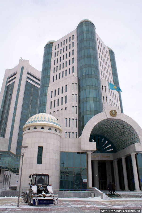 Здание казахстанского Сената Астана, Казахстан